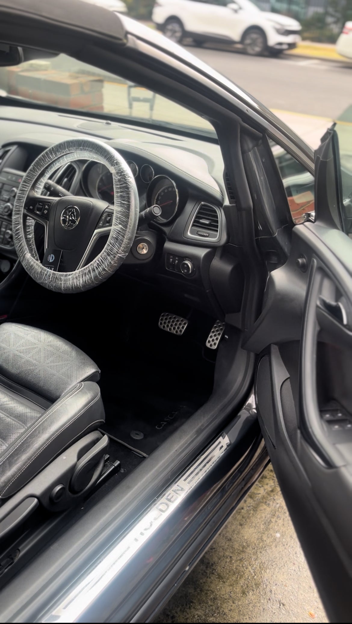 Holden Cascada